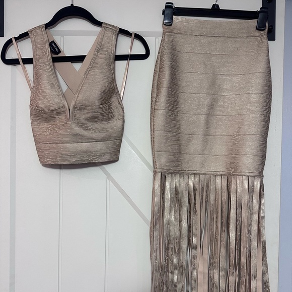 bebe Dresses & Skirts - Elegant Beige Sleeveless Dress